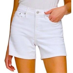 Calvin Klein Jeans Ladies’ White Denim Shorts Size 14 NWT